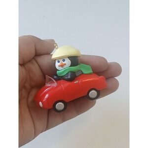 1990 Hallmark Keepsake Ornament Polar Sport Penguin Red Car QX516-5 Vintage
